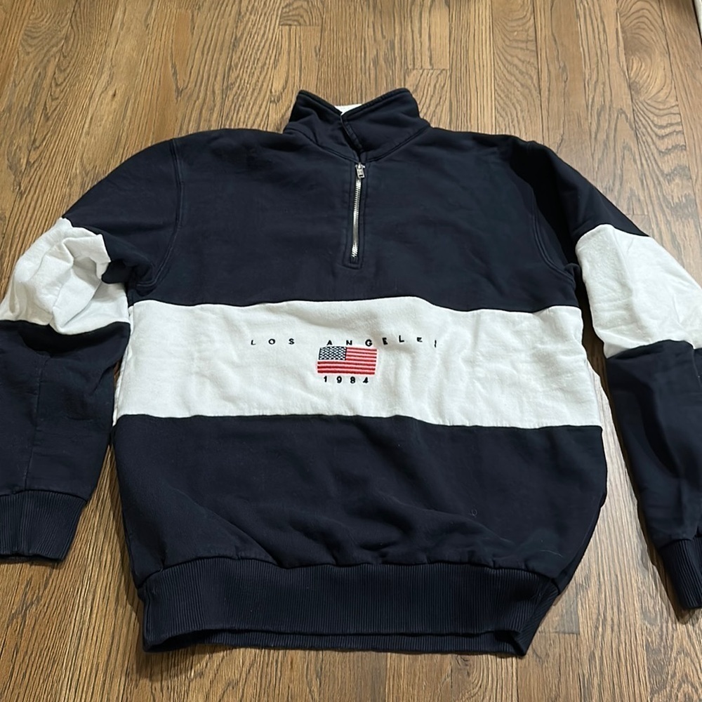 Brandy Melville Womenβs 1/4 Zip - One Size Fits All